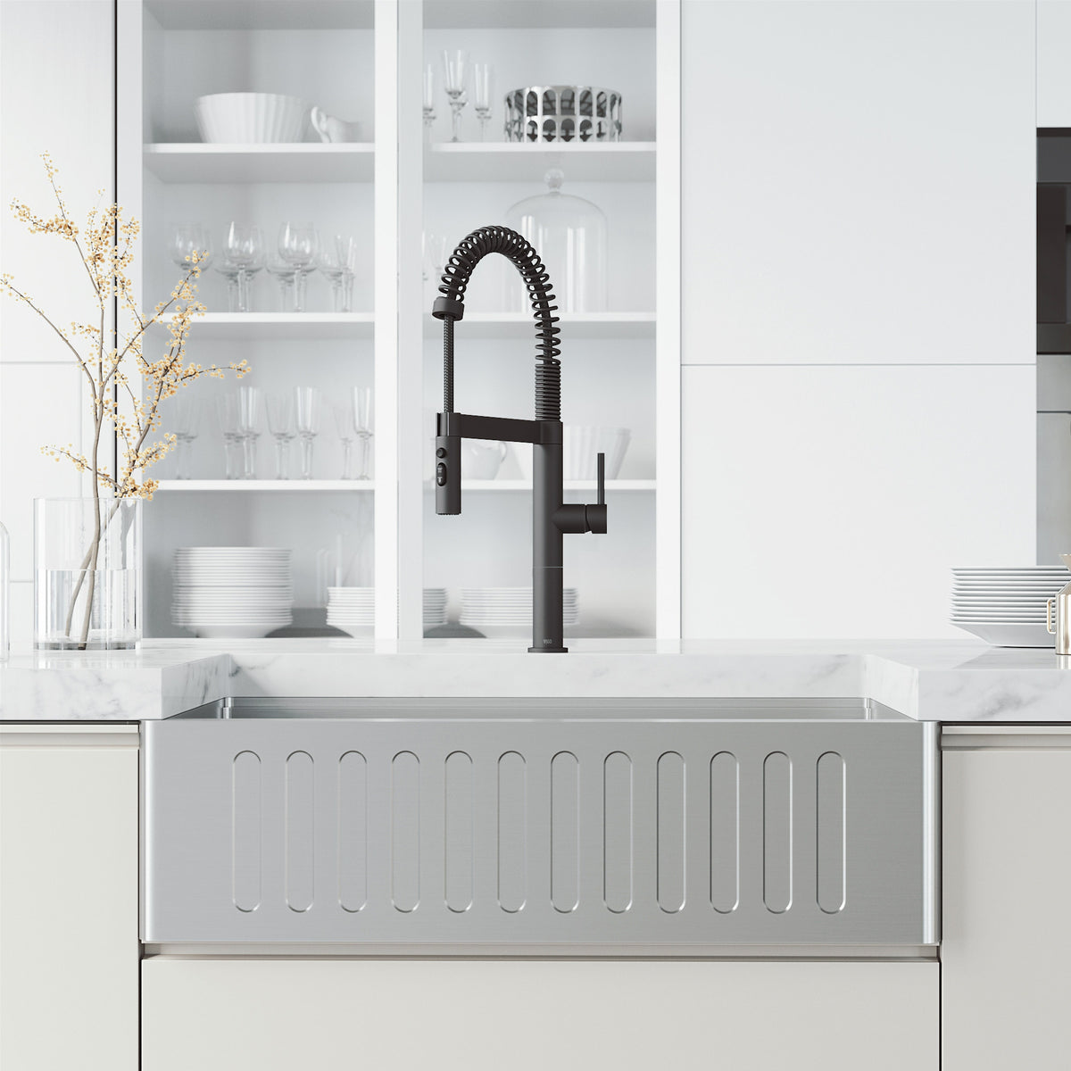 Edison Pro Pull-Down Spray Kitchen Faucet