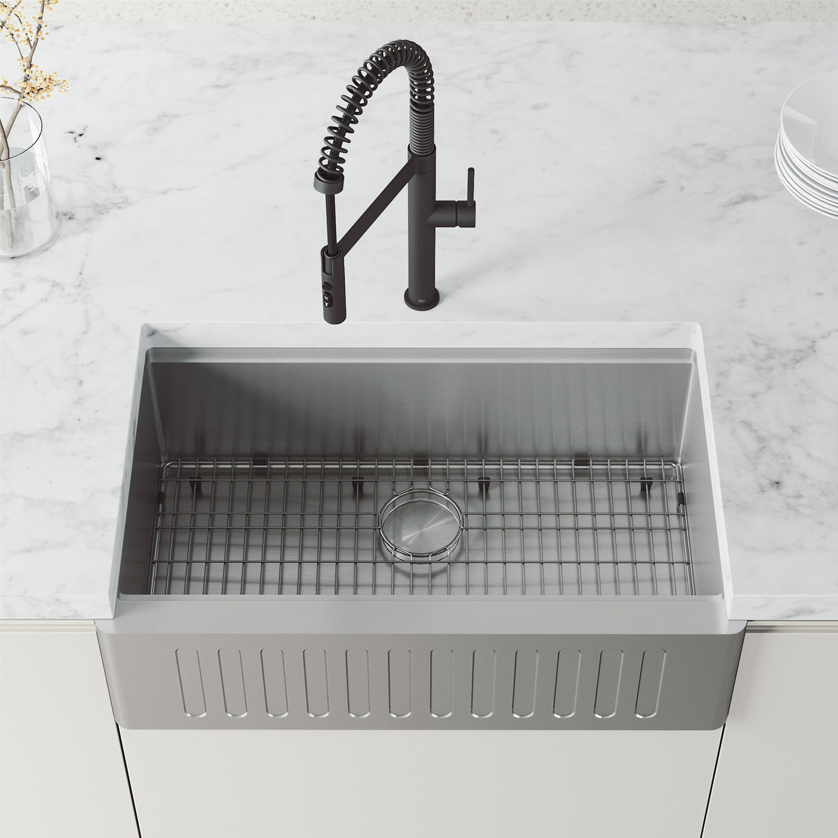 Edison Pro Pull-Down Spray Kitchen Faucet