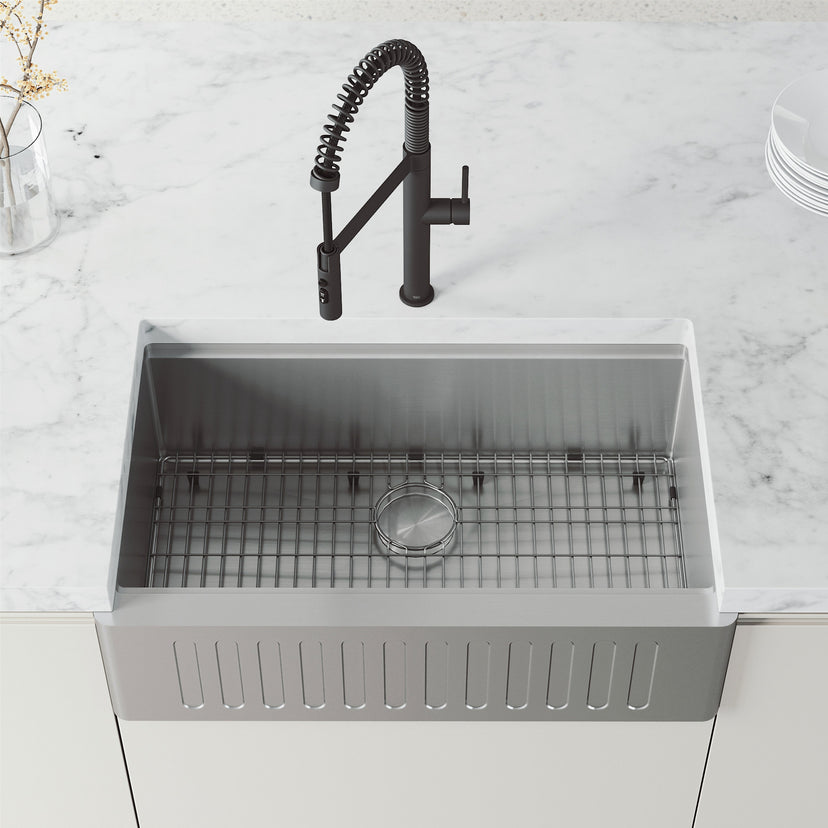 Edison Pro Pull-Down Spray Kitchen Faucet