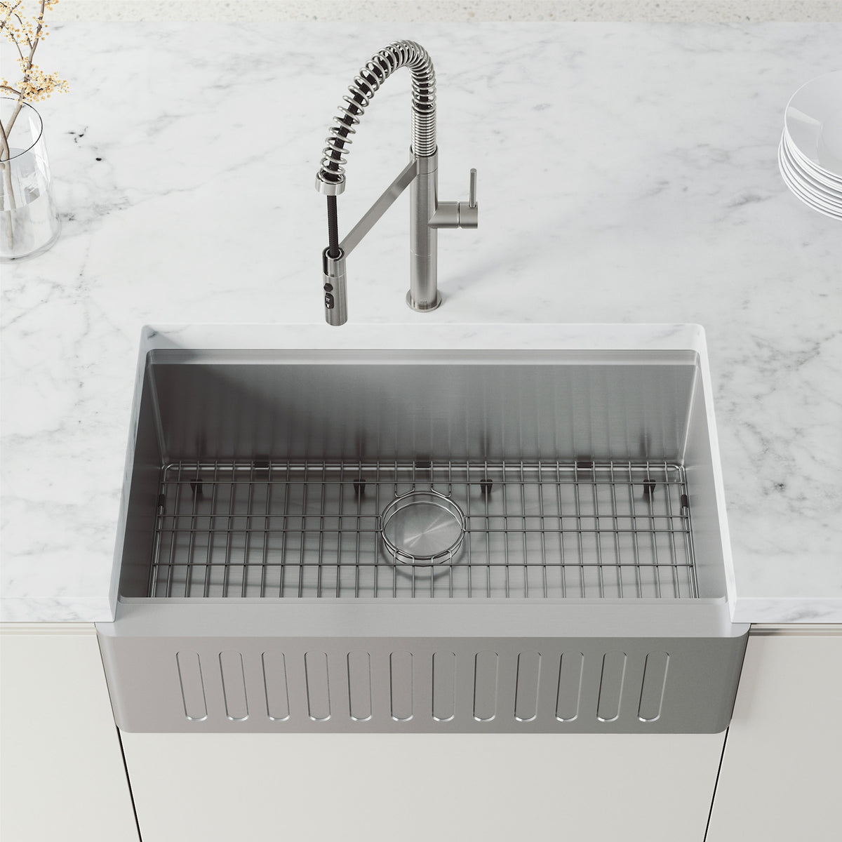 Edison Pro Pull-Down Spray Kitchen Faucet