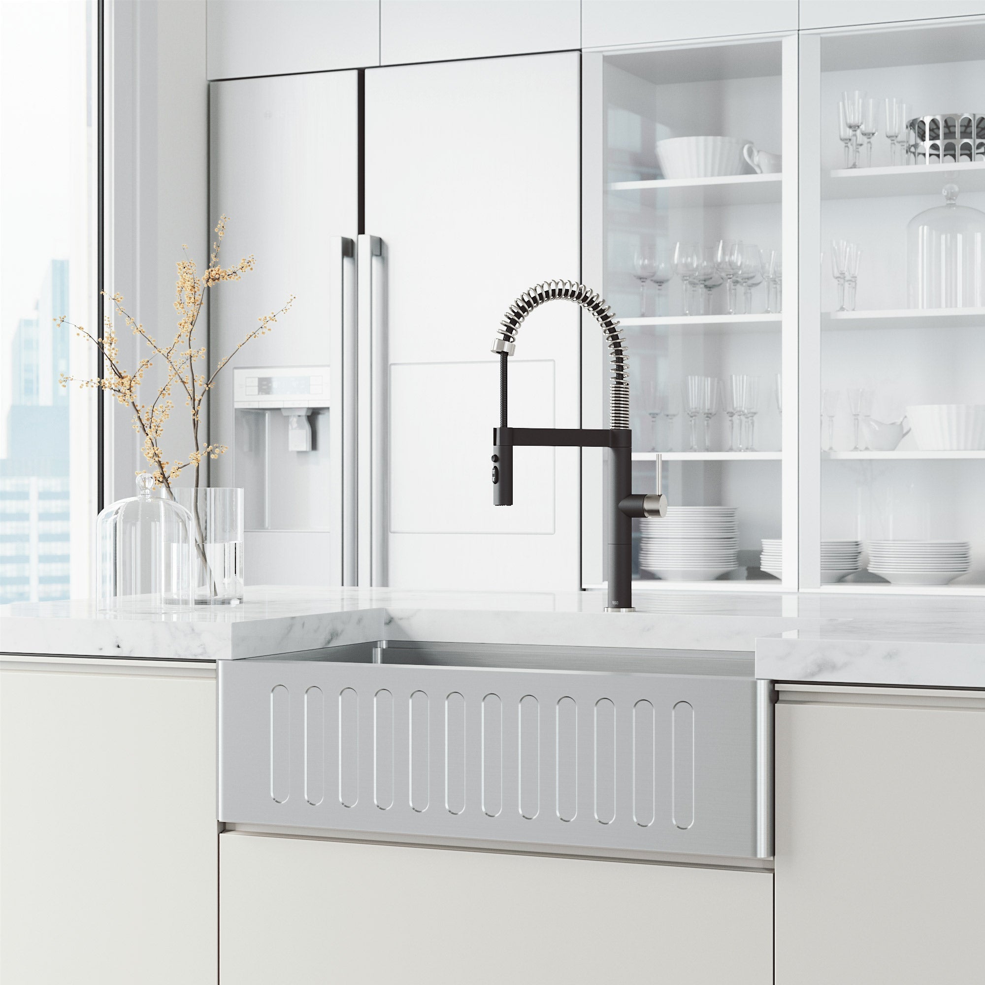 Steel and black kitchen faucet with triple-mode spray and spot-resistant surface finish