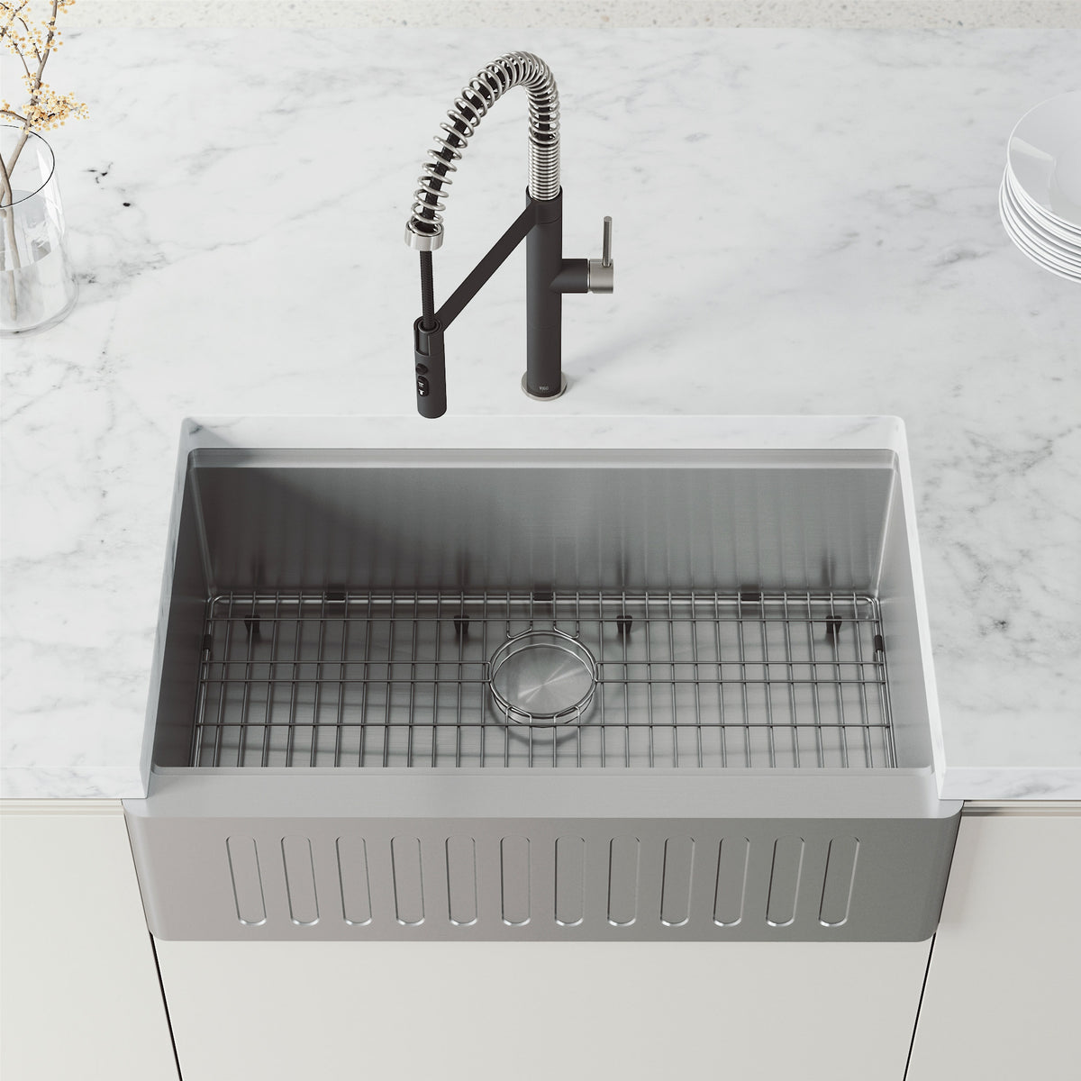 Edison Pro Pull-Down Spray Kitchen Faucet