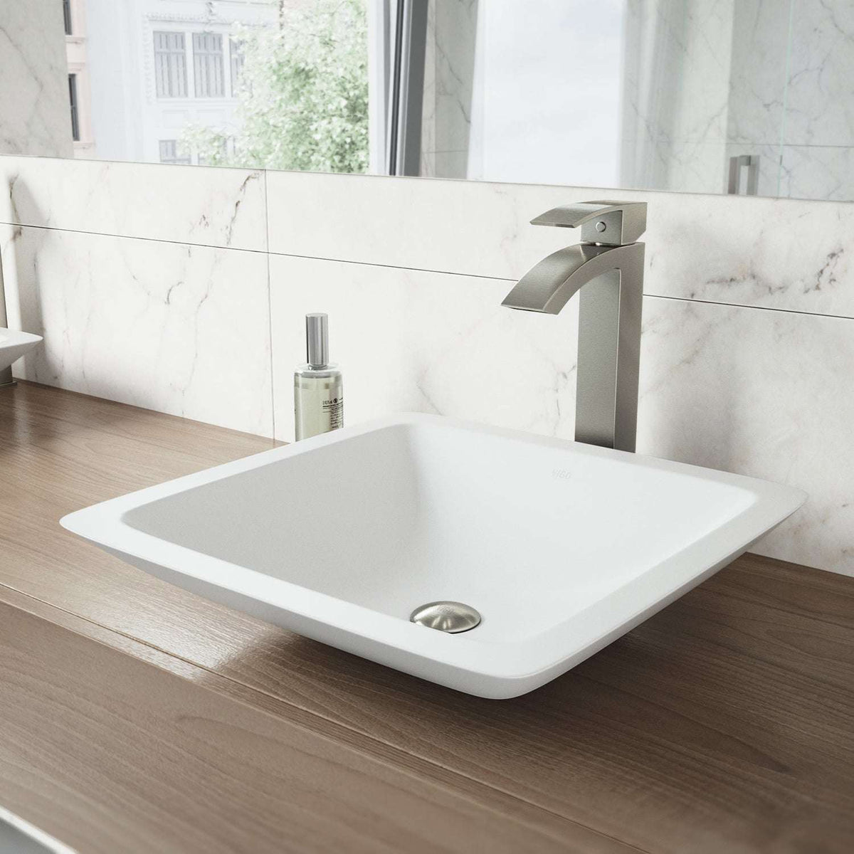 Duris Single Handle Single-Hole Bathroom Vessel Faucet