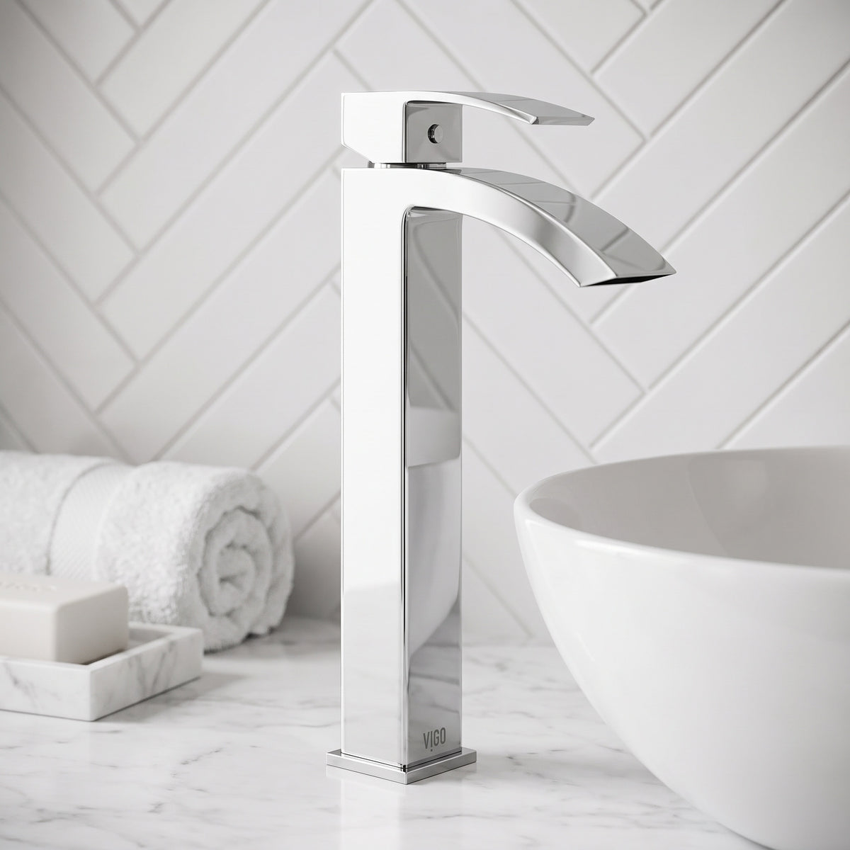 Duris Single Handle Single-Hole Bathroom Vessel Faucet