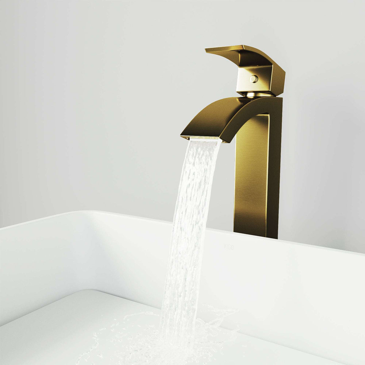 Duris Single Handle Single-Hole Bathroom Vessel Faucet