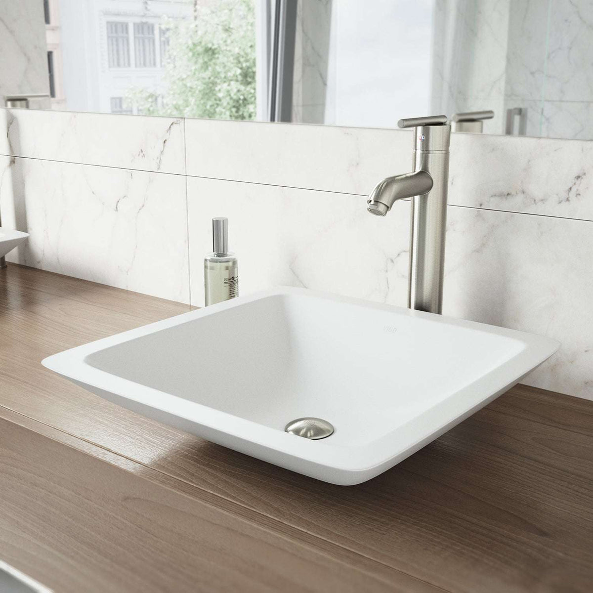Brass vessel faucet with built-in water filter and fingerprint resistant surface