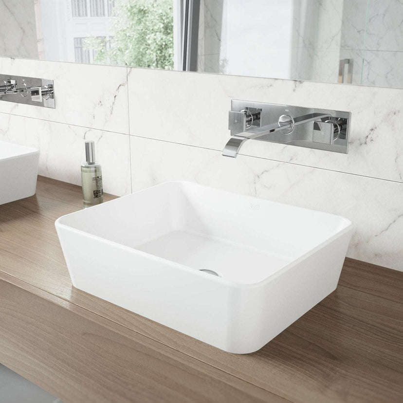 Wall mounted bathroom faucet with drip free ceramic disc valve