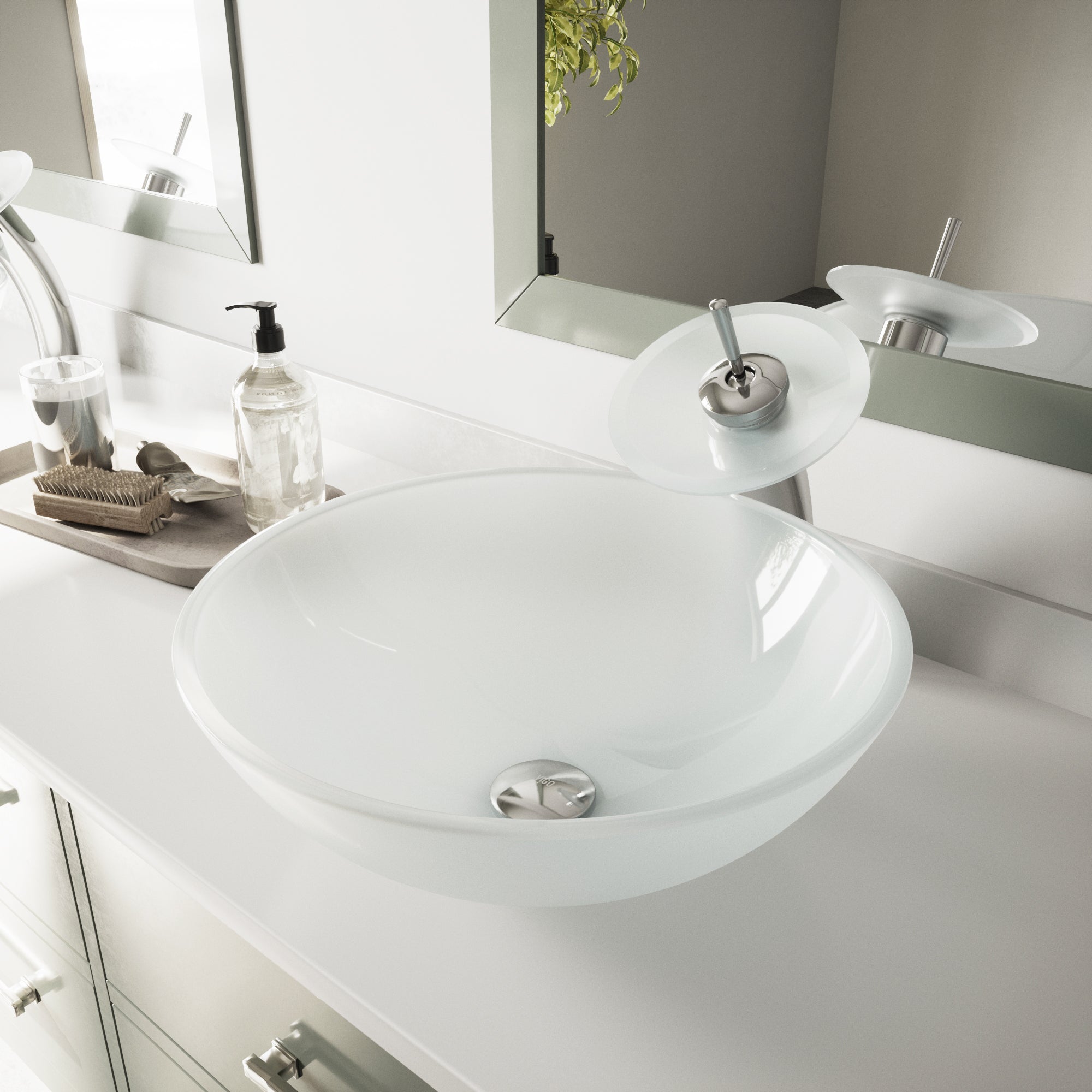 Giovanni Round Glass Vessel Sink