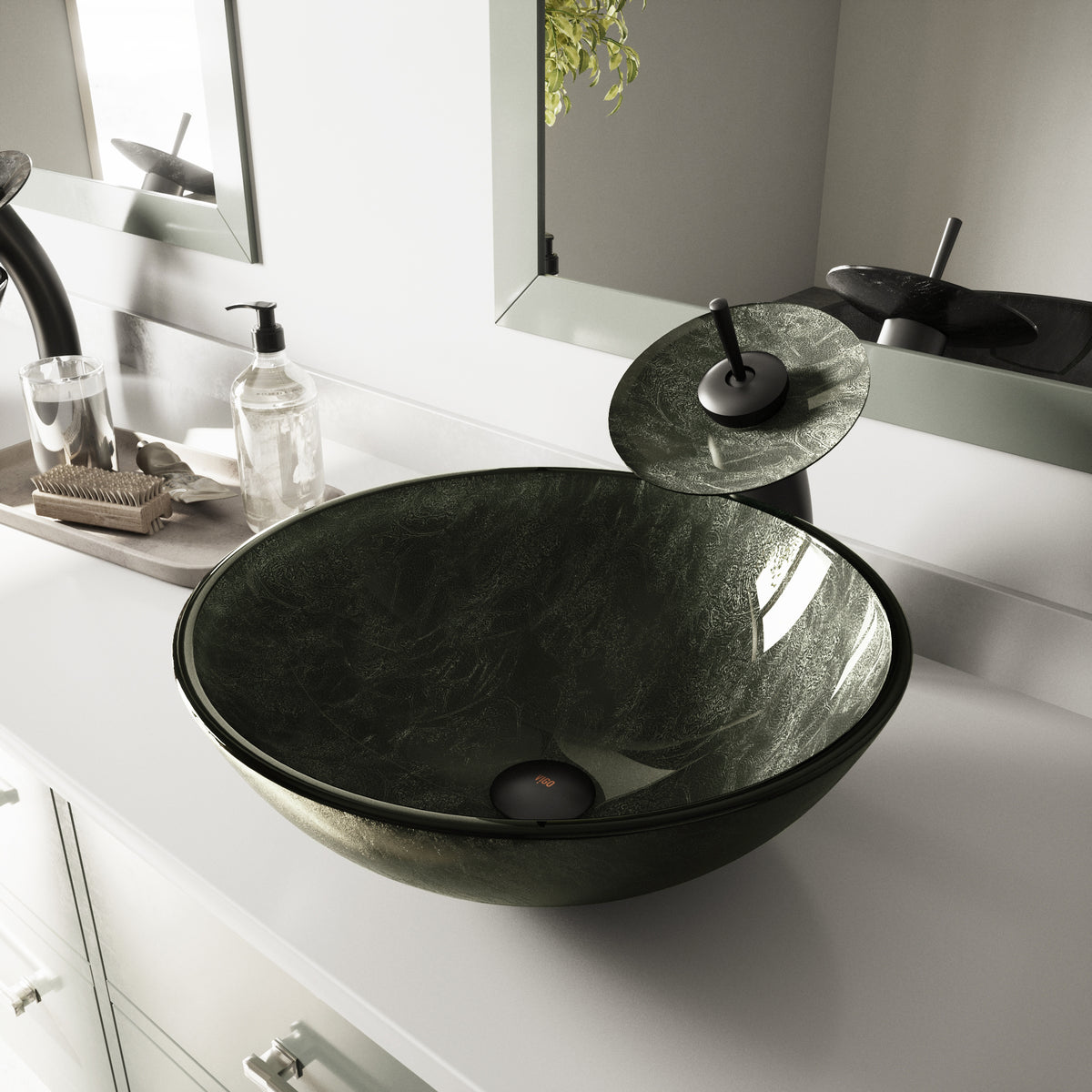 Giovanni Round Glass Vessel Sink
