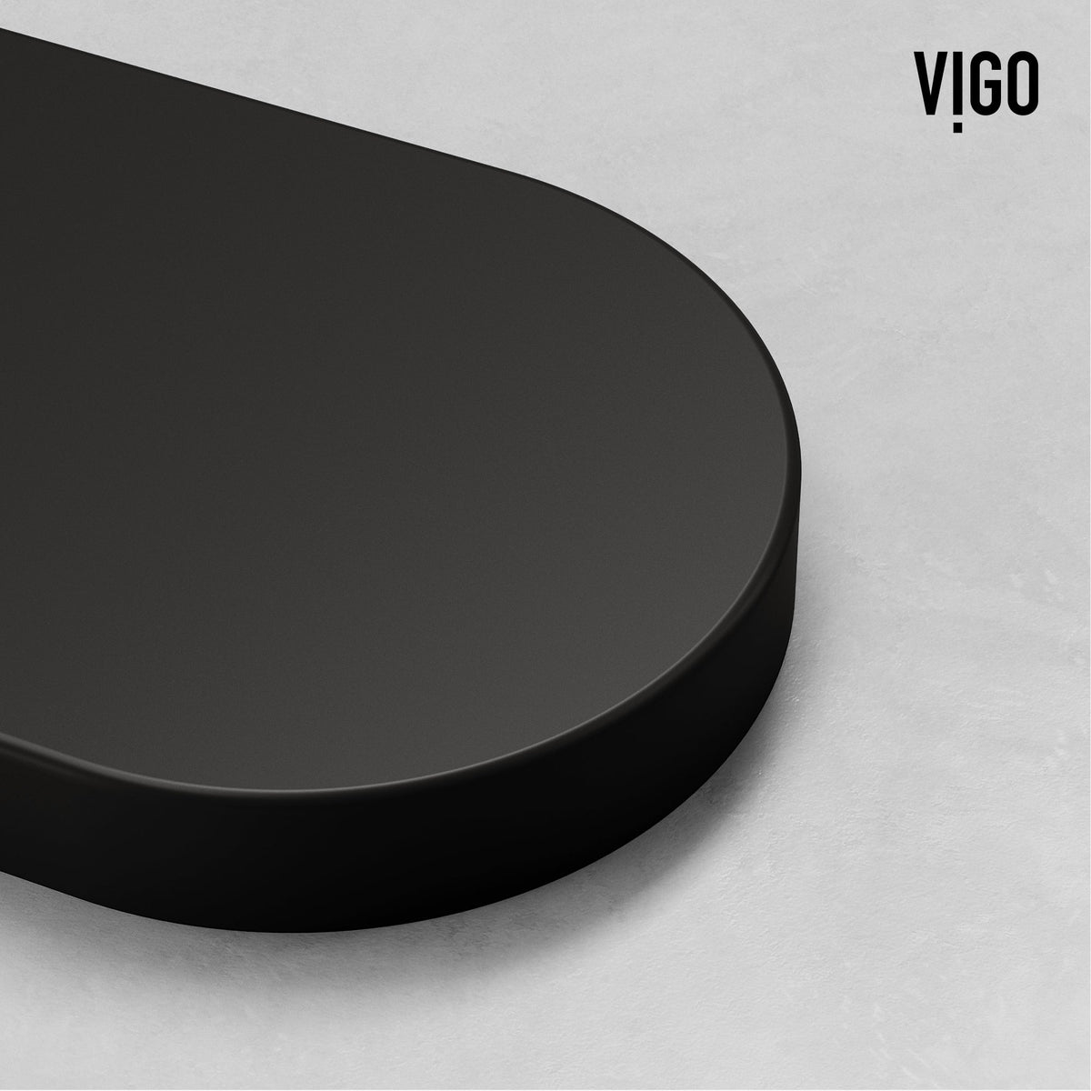 Zinc bathroom accessory in matte black, 0.375 height
